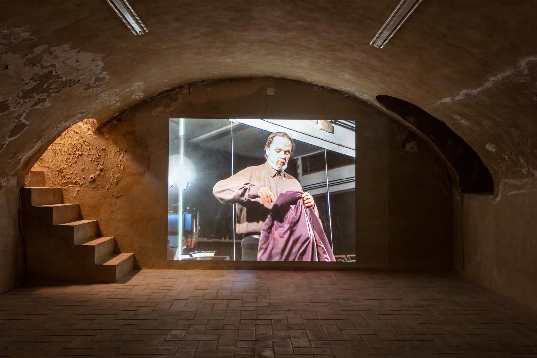 El CAAC rinde homenaje a Miguel Benlloch con “Bajar la voz”