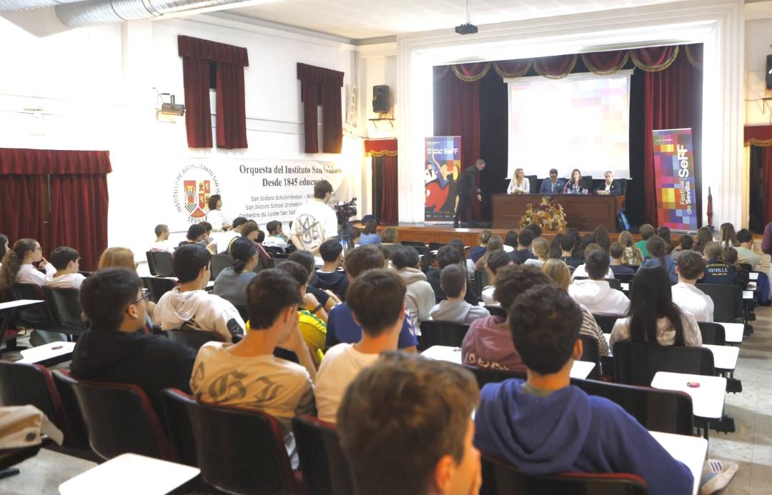 Presentación en el Instituto San Isidoro del Festival de Cine Europeo de Sevilla