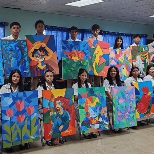 Alumnos de la profesora Lena Caballero  y sus obras 