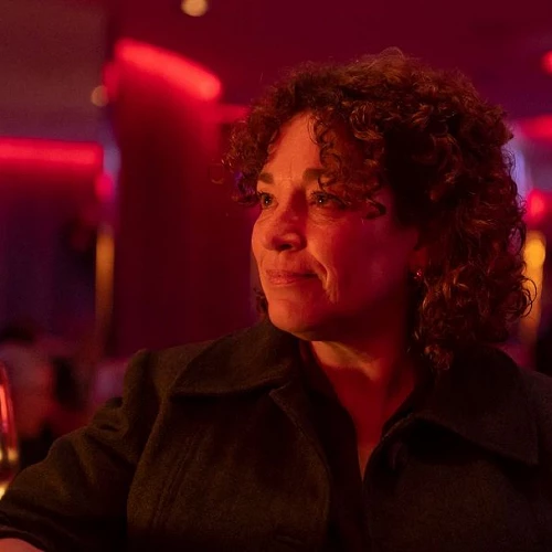 Auri. Deep Com Roots