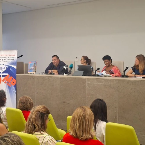 Presentación MP Magazine. Jose Manuel Rosario, Sara PInzi, Maria Piña, M Angeles Mellado en Fundecor